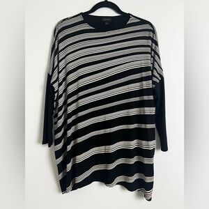 J.Jill Wearever Collection Black Beige Diagonal Stripe Batwing Sleeve Tunic Top